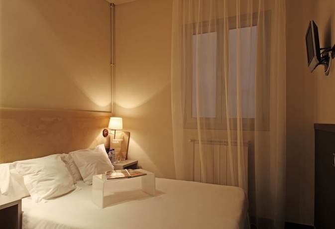 Imagen de la habitación del Hotel Chicandbasic Zoo. Foto 8