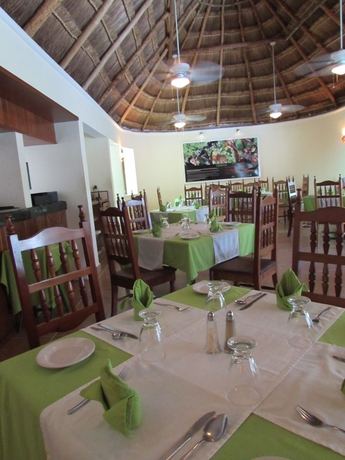 Imagen del bar/restaurante del Hotel Chicanná Ecovillage Resort. Foto 5