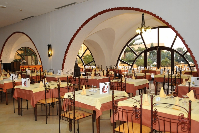 Imagen del bar/restaurante del Hotel Chich Khan. Foto 7