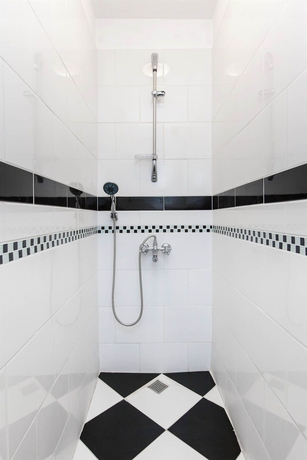 Imagen de la habitación del Hotel Chiconomy Suites. Foto 6