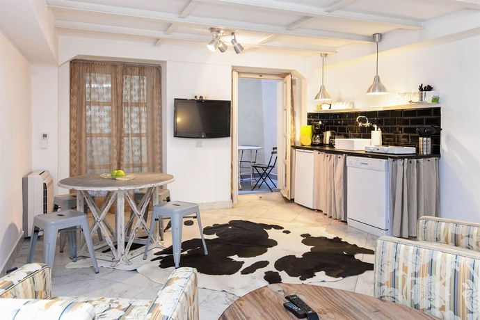 Imagen de la habitación del Hotel Chiconomy Suites. Foto 10
