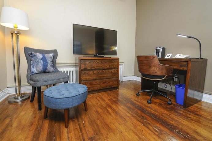 Imagen de la habitación del Hotel Chicoutimi. Foto 14