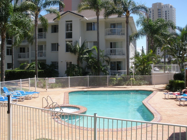 Imagen de la piscina del Hotel Chidori Court. Foto 11