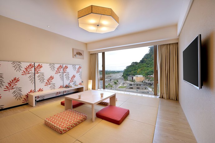 Imagen de la habitación del Hotel Chihpen Century. Foto 15