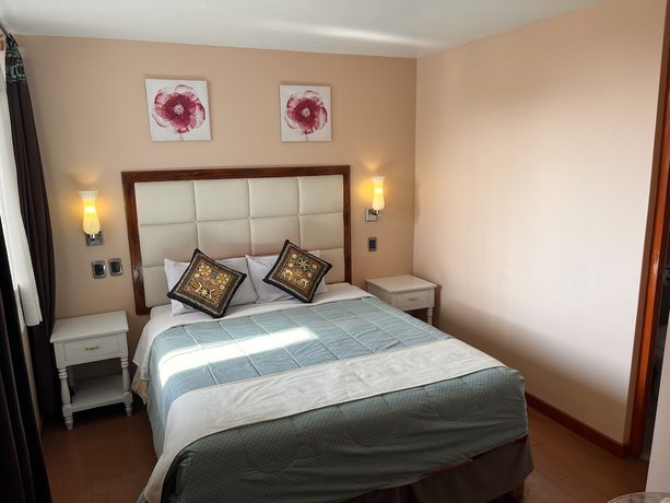 Imagen de la habitación del Hotel Chikanes. Foto 13