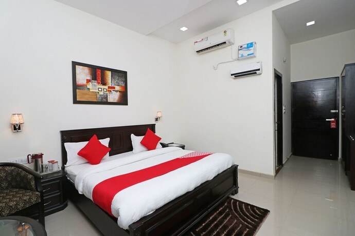 Imagen de la habitación del Hotel Chill Suites. Foto 14