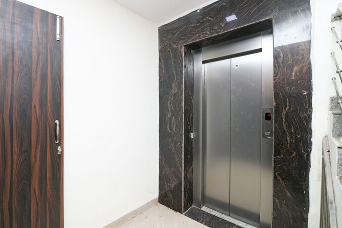 Imagen de los interiores del Hotel Chill Suites. Foto 20