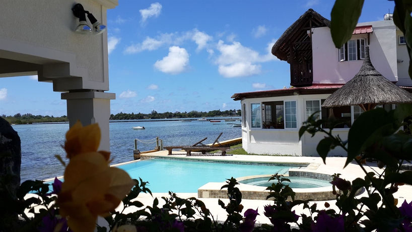 Imagen de la piscina del Hotel Chillpill Bed And Breakfast. Foto 14