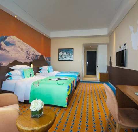 Imagen de la habitación del Hotel Chimelong Penguin. Foto 6