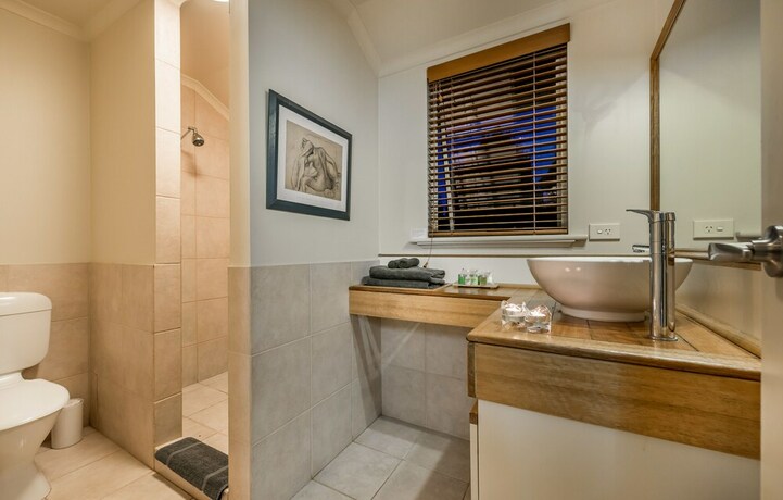 Imagen de la habitación del Hotel Chimes Spa Retreat. Foto 26