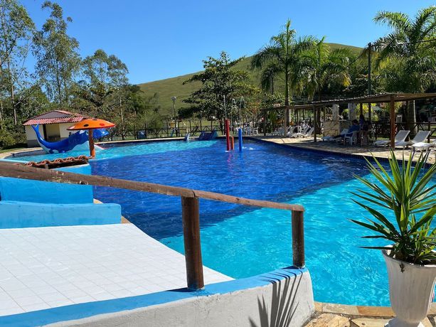 Imagen de la piscina del Hotel Chiminelli Fazenda e Eventos. Foto 19