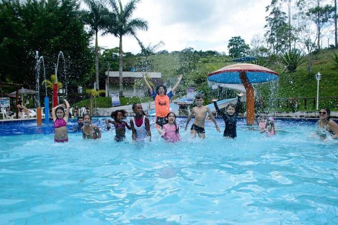 Imagen de la piscina del Hotel Chiminelli Fazenda e Eventos. Foto 20