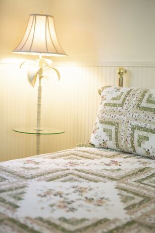 Imagen de la habitación del Hotel Chimney Rock Inn. Foto 15