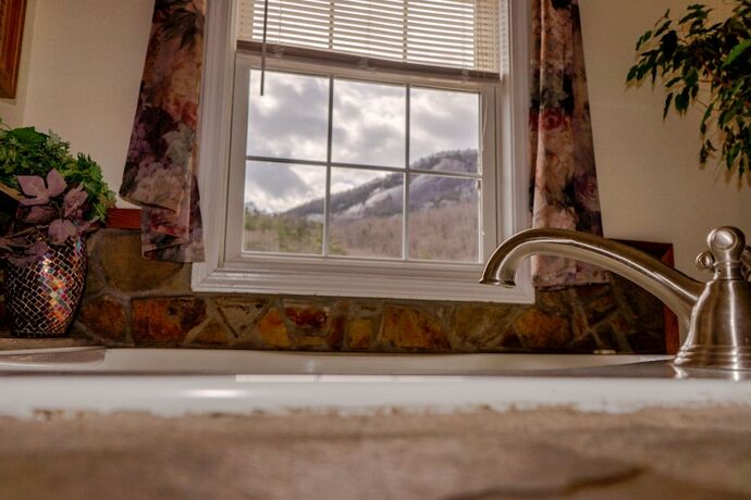 Imagen general del Hotel Chimney Rock Inn. Foto 9