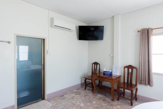 Imagen de la habitación del Hotel Chimphli. Foto 6