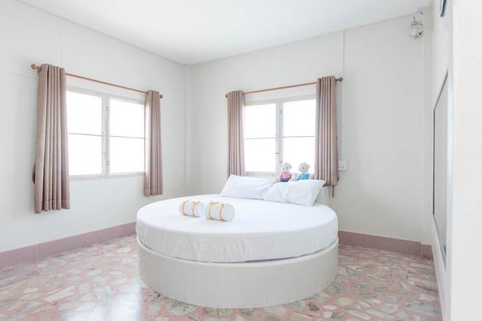 Imagen de la habitación del Hotel Chimphli. Foto 12