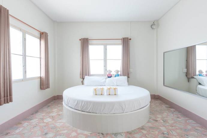Imagen de la habitación del Hotel Chimphli. Foto 18