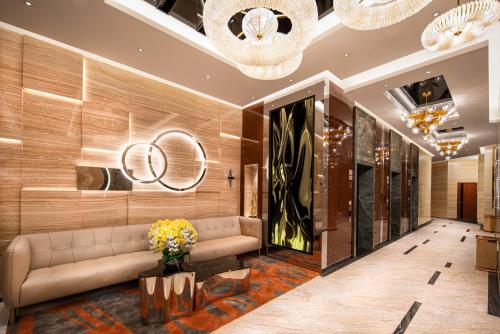 Imagen de los interiores del Hotel China Dragon. Foto 9