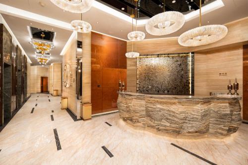Imagen de los interiores del Hotel China Dragon. Foto 10
