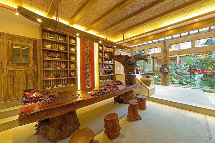 Imagen de los interiores del Hotel China Old Story Inns Dali Ancient Town. Foto 19