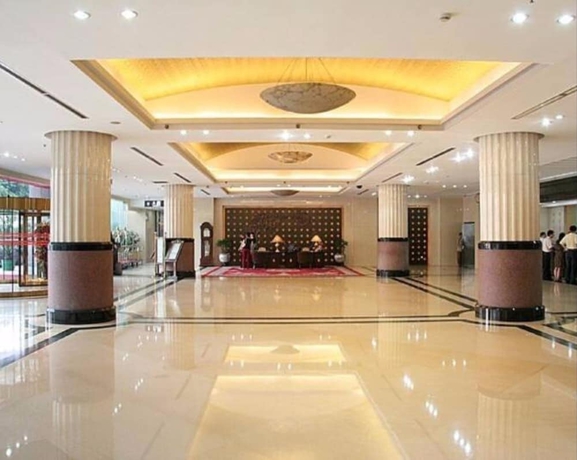 Imagen de los interiores del Hotel China Palace. Foto 16