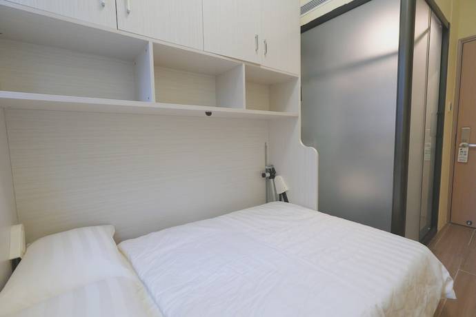 Imagen de la habitación del Hotel China Rich. Foto 11