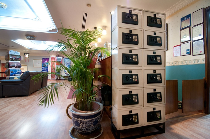 Imagen de los interiores del Hotel China Town Inn. Foto 17