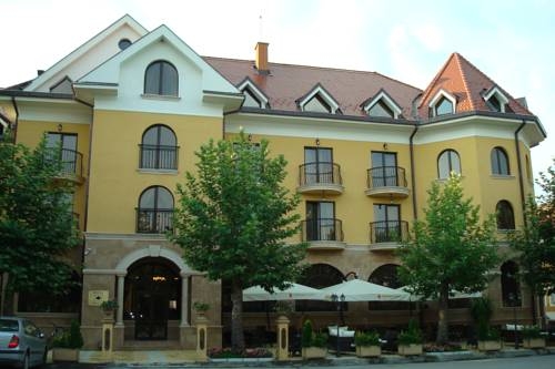 Imagen general del Hotel Chinar. Foto 17