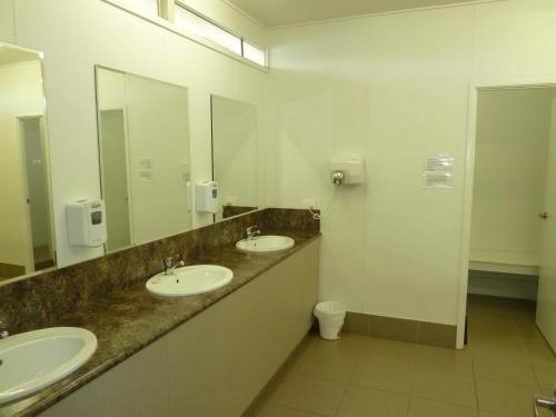 Imagen general del Hotel Chinchilla Tourist Park. Foto 3