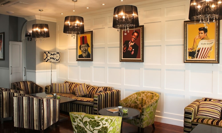 Imagen de los interiores del Hotel Chine. Foto 19