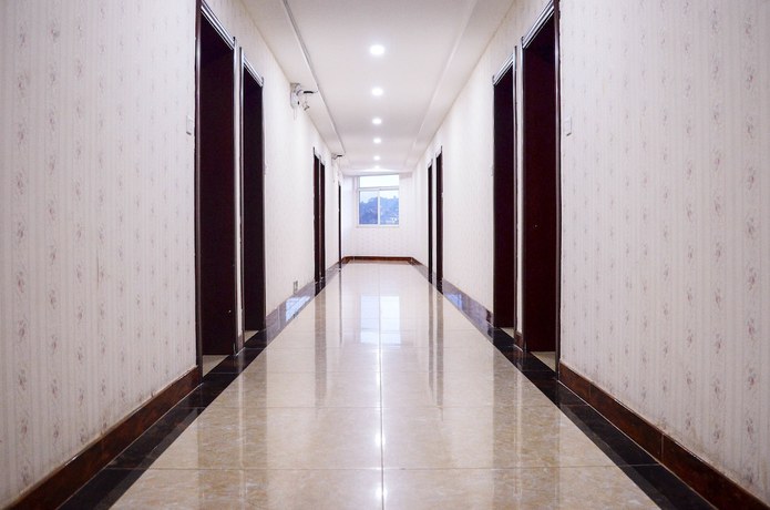 Imagen de los interiores del Hotel Chinese Business. Foto 17