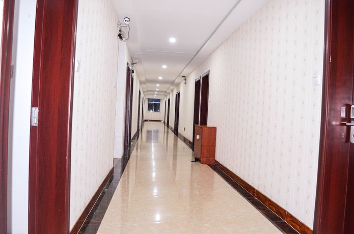 Imagen de los interiores del Hotel Chinese Business. Foto 20