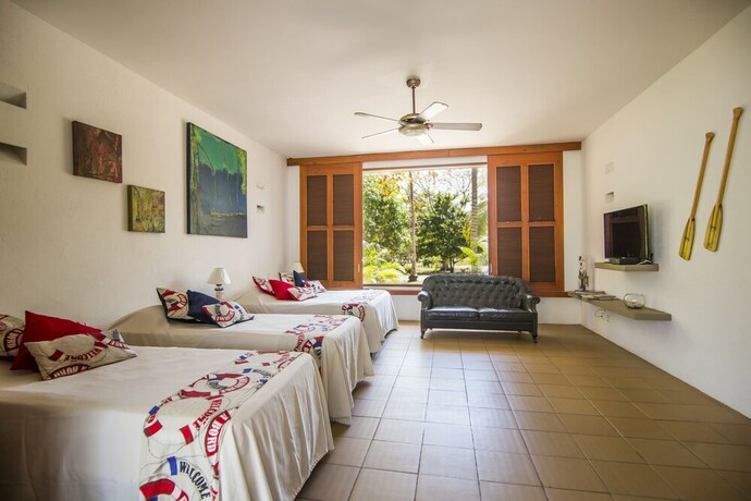 Imagen de la habitación del Hotel Chiniu. Foto 20