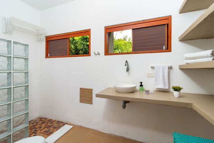 Imagen de la habitación del Hotel Chiniu. Foto 30