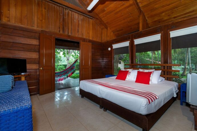 Imagen de la habitación del Hotel Chiniu. Foto 31