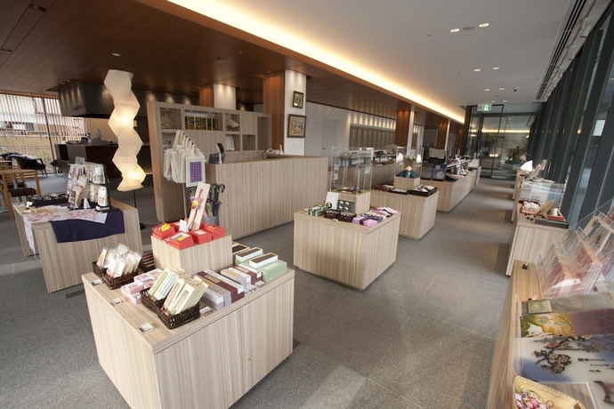 Imagen de los interiores del Hotel Chion-in Wajun-kaikan. Foto 14