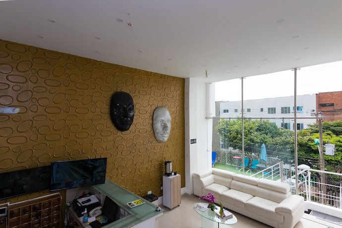 Imagen de los interiores del Hotel Chipichape Inn. Foto 18