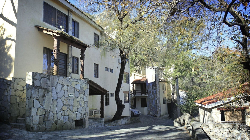 Imagen de los exteriores del Hotel Chipinque. Foto 10
