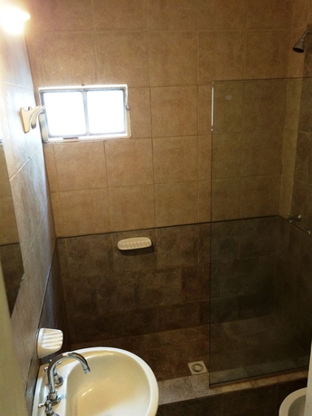 Imagen de la habitación del Hotel Chipre. Foto 7