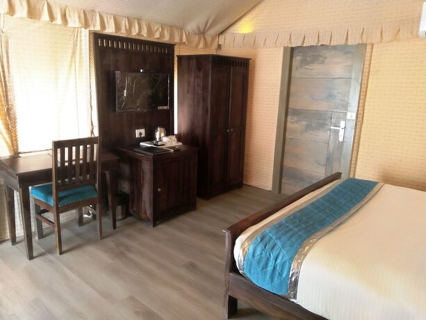 Imagen general del Hotel Chirag. Foto 3