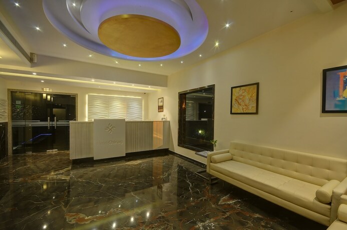 Imagen general del Hotel Chirag. Foto 11