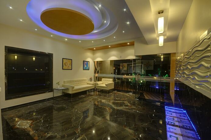 Imagen general del Hotel Chirag. Foto 12