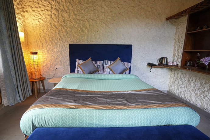 Imagen de la habitación del Hotel Chirping Hills Resort Bhimtal. Foto 13