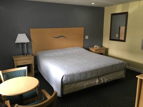 Imagen de la habitación del Hotel Chisholms Motor Inn. Foto 4