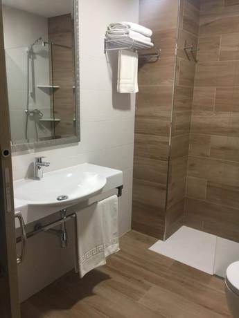 Imagen de la habitación del Hotel Chispa. Foto 5