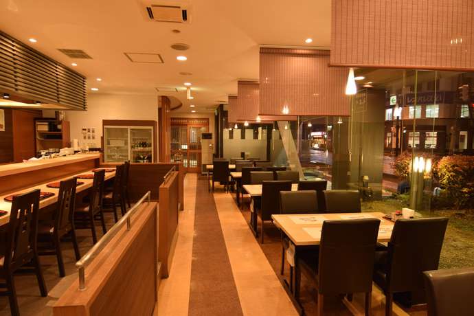 Imagen del bar/restaurante del Hotel Chitose Airport. Foto 3