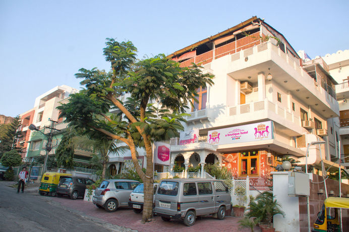 Imagen del bar/restaurante del Hotel Chitrakatha. Foto 2