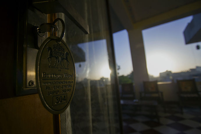 Imagen de los exteriores del Hotel Chitrakatha. Foto 16