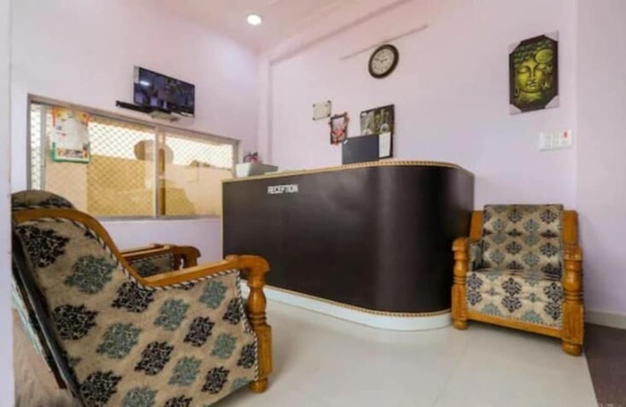 Imagen de los interiores del Hotel Chitrakoot Darshan. Foto 15