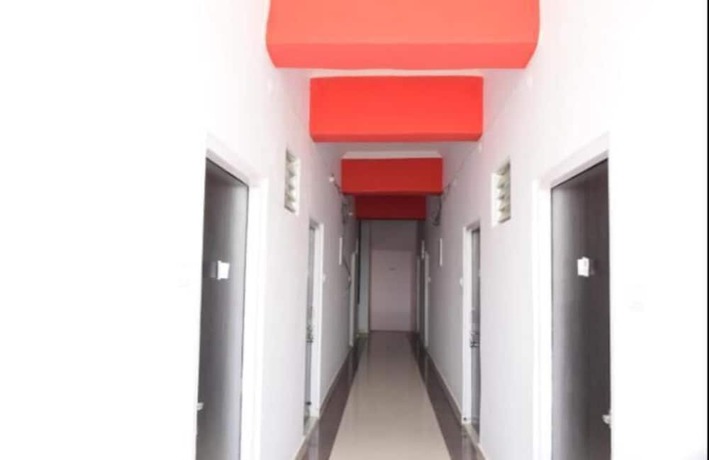 Imagen de los interiores del Hotel Chitrakoot Darshan. Foto 16